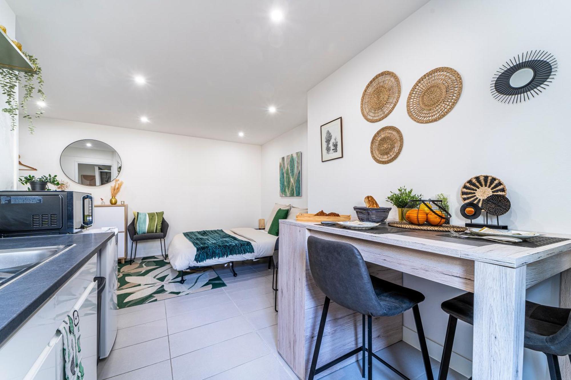 Le Cosy - Free Parking - Proche Gares Lille - Netflix - Wifi Lejlighed Mons-en-Baroeul Eksteriør billede
