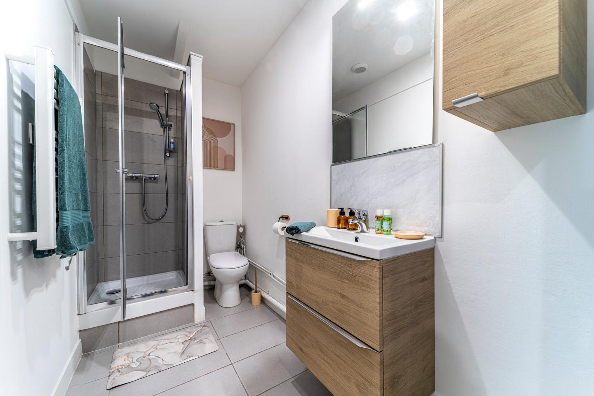 Le Cosy - Free Parking - Proche Gares Lille - Netflix - Wifi Lejlighed Mons-en-Baroeul Eksteriør billede